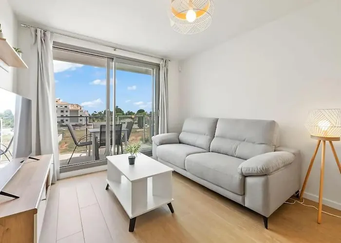 Apartman Port And Apartment.